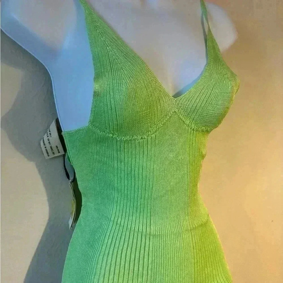 ISA BOULDER
Green‎ Distressed Jelly Tank - Picture 3 of 6